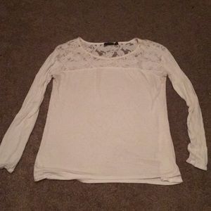 Long sleeve lace collar Tee